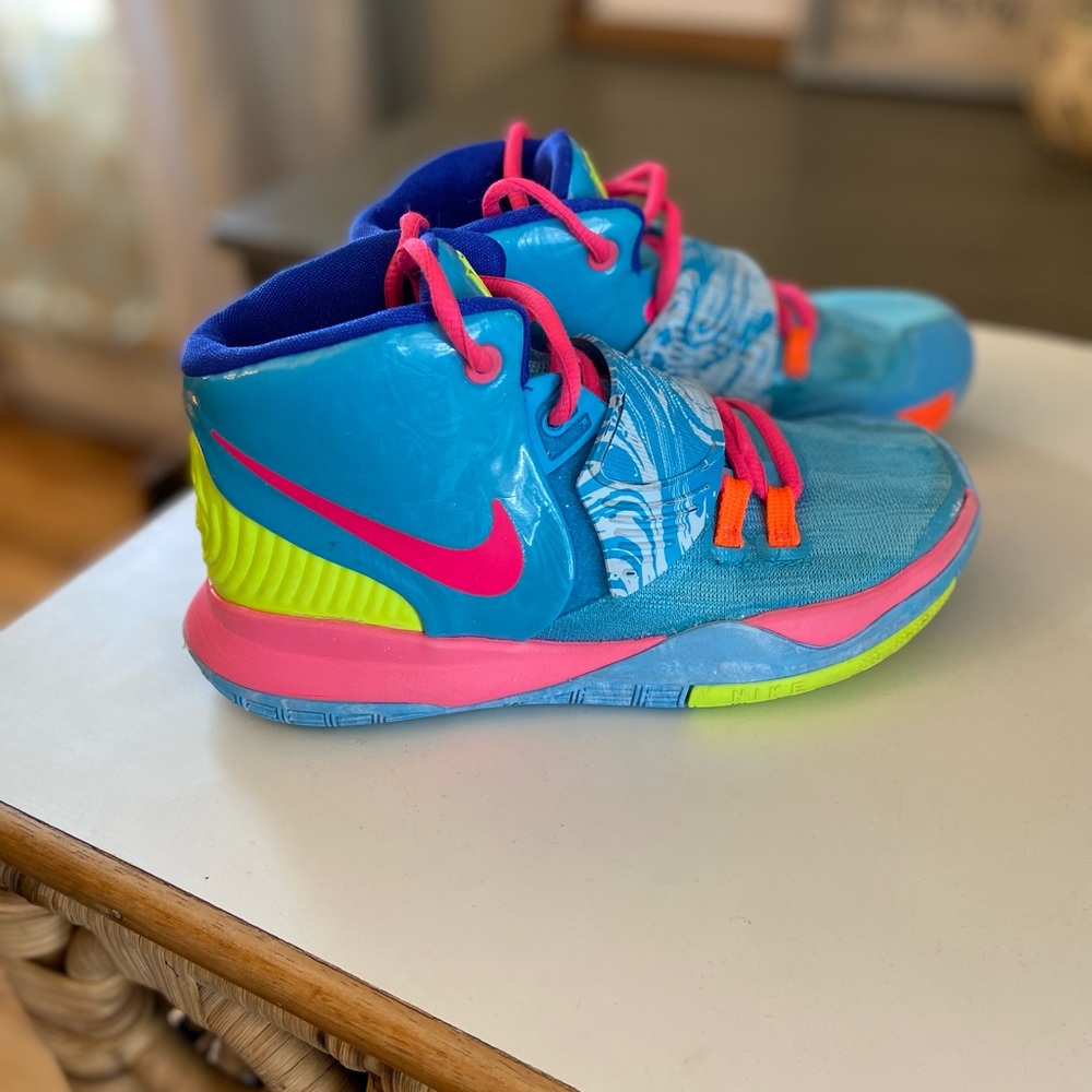 Nike Kyrie 6 “Pool” preschool size 1.5
